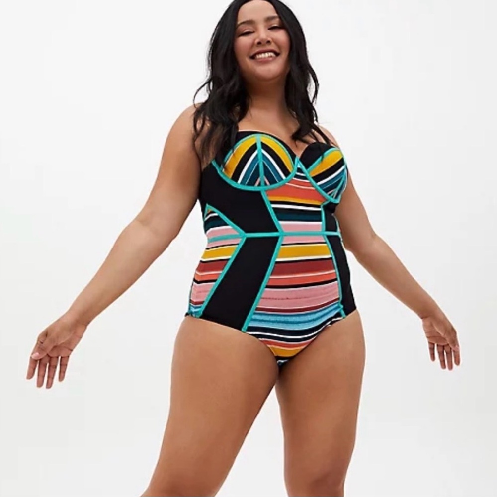 Torrid Slim Fix Underwire Piping One Piece Swimsuit Size 1